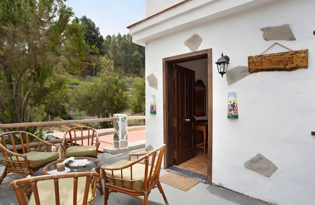 Vacation Home 'Ca Aurora' with Mountain View, Shared Terrace and Wi-Fi