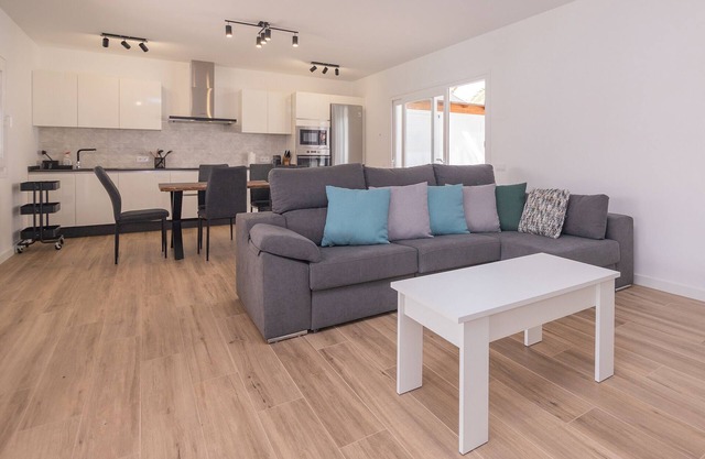 Vacation home for 4 guests with 110m² in La Oliva (250945)