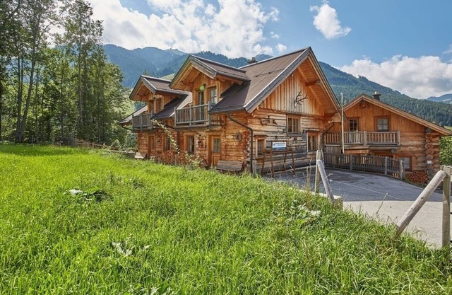 Vacation home for 8 guests with 80m² in Saalbach (294781)