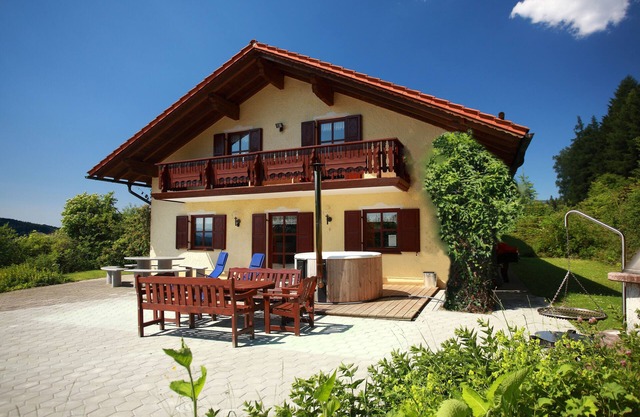 Vacation home for 16 guests with 225m² in Drachselsried (268717)
