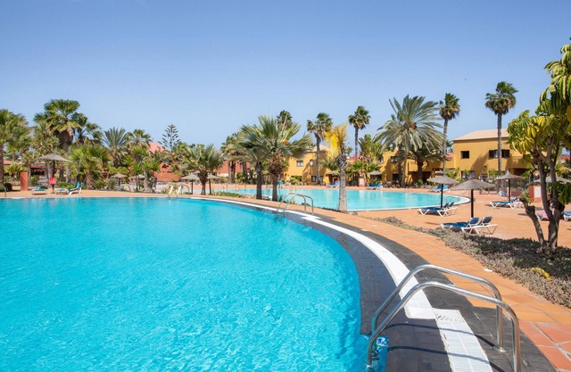 Vacation Home 'Home Away From Home' with Shared Pool, Private Terrace and Wi-Fi