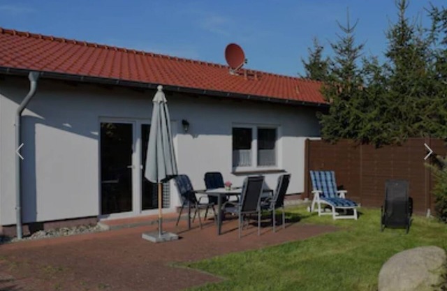 Vacation home in a quiet location, 200m from the nature reserve lake, Mönchshof 13b, with WLAN