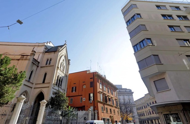 Vacation Home in Rome with 1 bedrooms sleeps 4