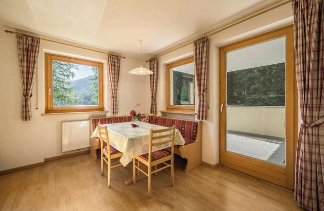 Vacation Home "Maria Schneeglöcklein" with Mountain View, Balcony, Garden & Sauna