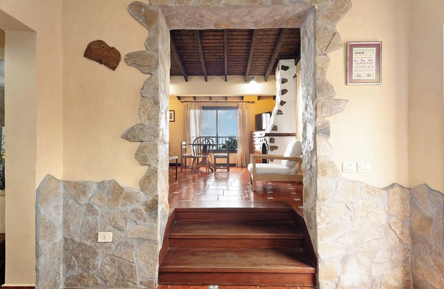 Vacation Home 'Los Nardos' with Sea View, Private Terrace and Private Garden