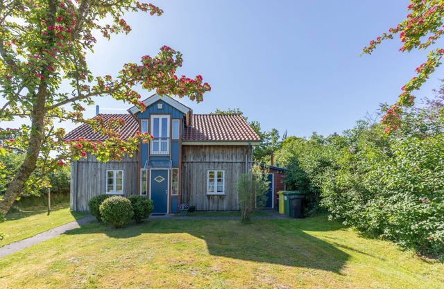 Vacation home Lütt Huus an de Geestkant in Langenhorn for up to 4 people