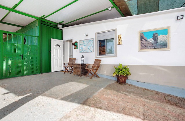 Vacation Home 'Minipiso Rural Guía De Isora' with Mountain View, Shared Terrace and Wi-Fi