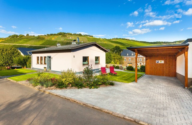 Vacation home Moseltal, quiet 4 star apartment, top equipment