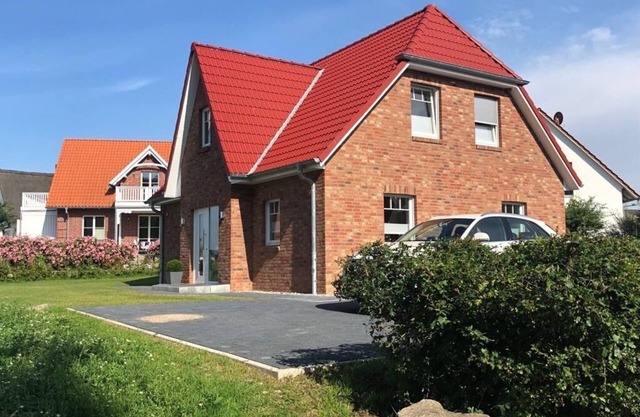 Vacation home "Ostsee-Brise" 2 bedrooms, 1.5 bathrooms in Rosenhagen