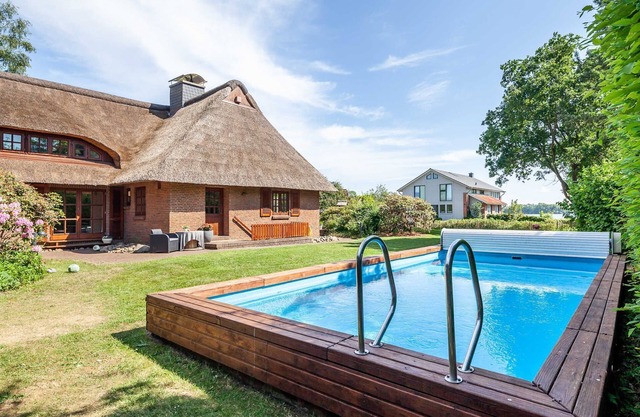 Vacation home REETselig with pool, sauna, garden, fireplace OFC 12 - Holiday home