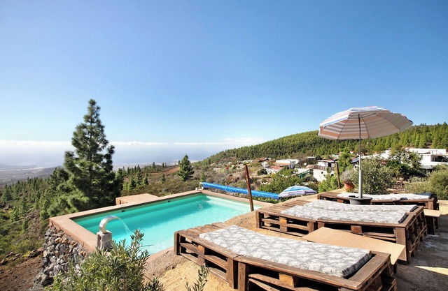 Vacation Home "Salón Y Casa Para Eventos" with Sea View, Shared Pool & Wi-Fi