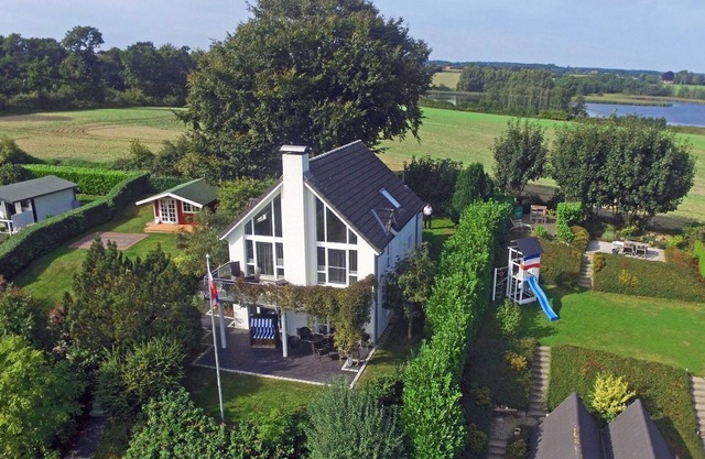 Vacation home "Schlie-Kieker" in the idyllic village of Lindaunis is perfect for couples & families looking for peace and relaxation, pets are welcome
