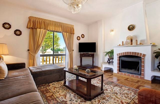 Vacation Home Vivenda Ribeiro - A with Mountain View, Fireplace, Wi-Fi, Garden, Terrace & Balcony