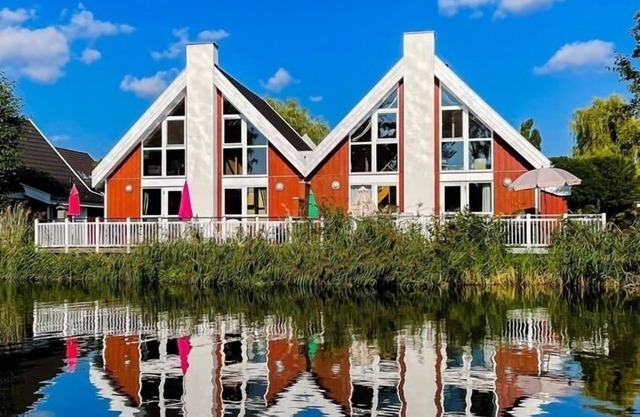 Vacation home with water terrace incl. additional costs - with sauna and fireplace