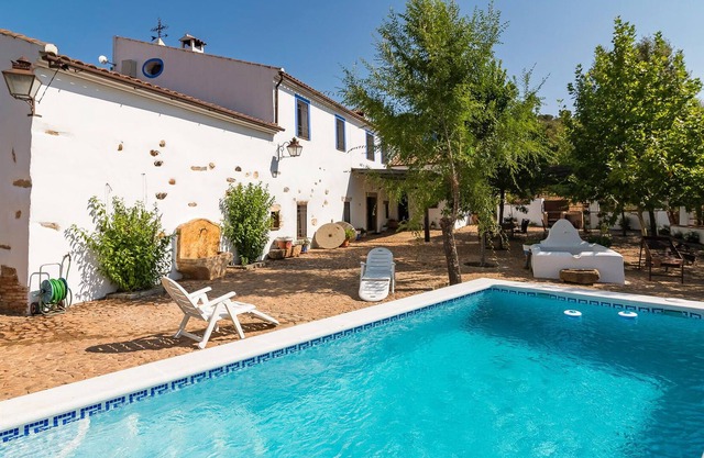 Vacation home with pool and fantastic views of the countryside.