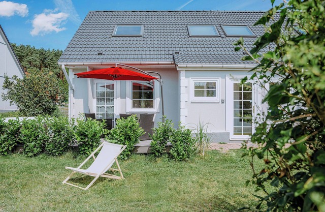 Vacation homes island Usedom house Samara 8 -view of the Achterwasser-sauna whirlpool