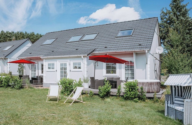 Vacation homes island Usedom house Jojo 7 -view of the Achterwasser- sauna, whirlpool