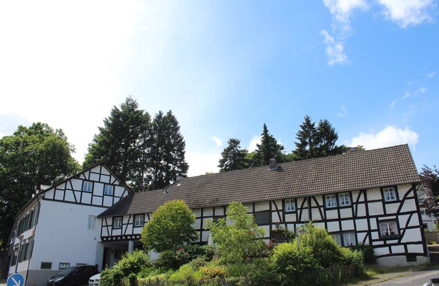 Vacation house+apartment, 150sqm+60sqm, total 5bedrooms for 16-18 pers., foosball table