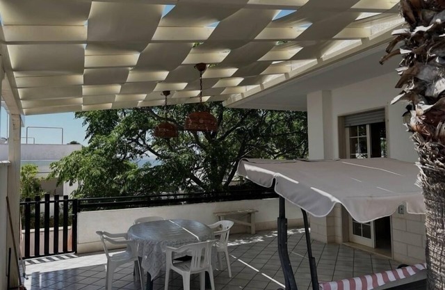 Vacation home 30 meters from the sea