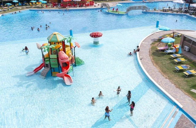 Vacation park Fantastico Bungalow Lake for 8 persons