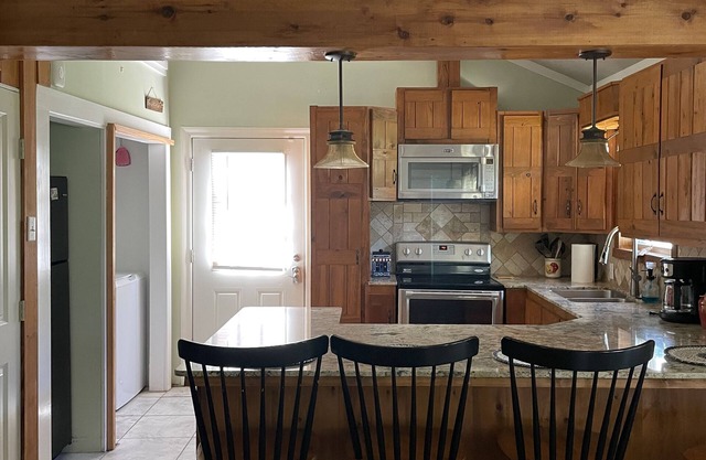 Vacation Rental, SHORT TERM RENTAL, SNOWBIRDS WELCOME