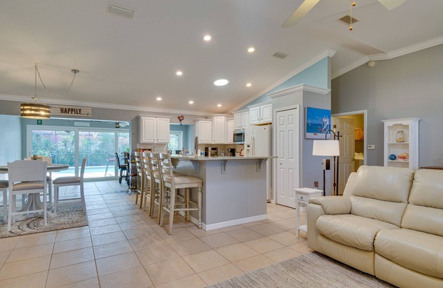 Vacation Rental w/Lanai & Grill in Sebring!