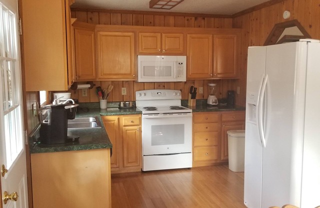 Vacation Retreat with all the amenities At a Great Price!
