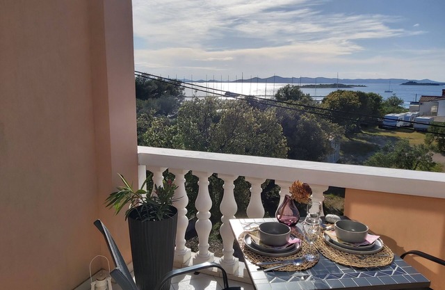 Vacation right by the sea in the quiet village of Drage