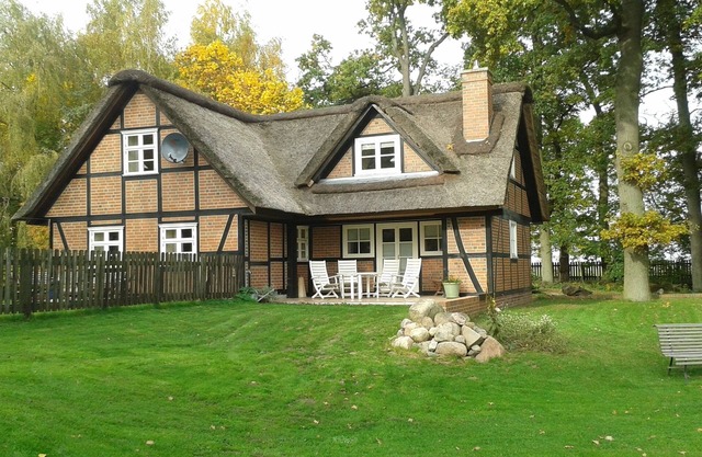 Vacation under thatch in the biosphere reserve