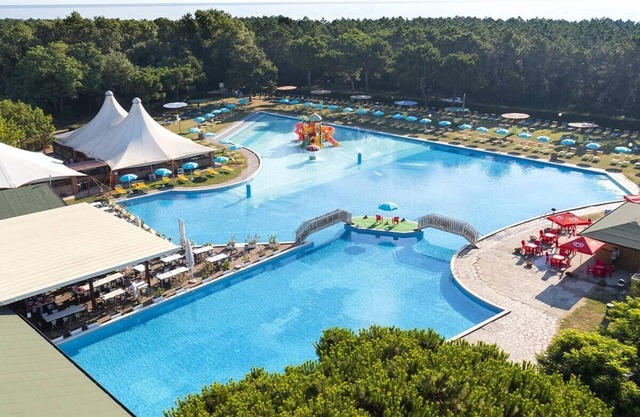 Vacation Village Fantastico Bungalow BAB for 8 persons
