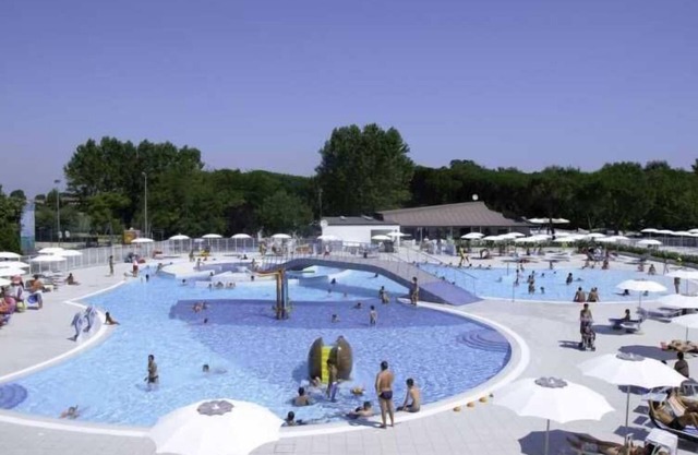 Vacation village Adriano Lodge Deluxe for 6 persons