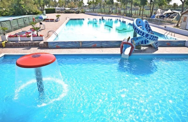 Vacation village Oasi Mobilehome Honolulu for 6 persons