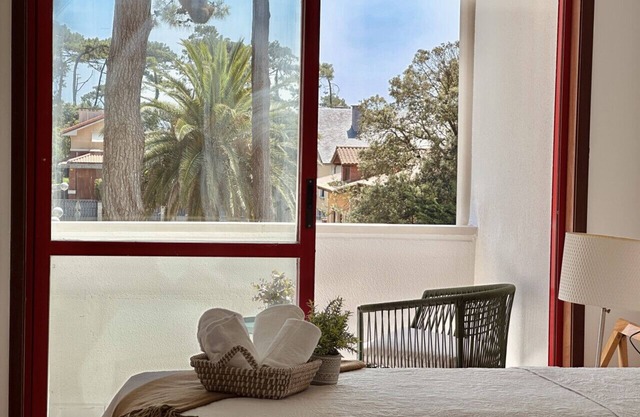 Vacations in Noja with pool, garden and beach at a walking distance.