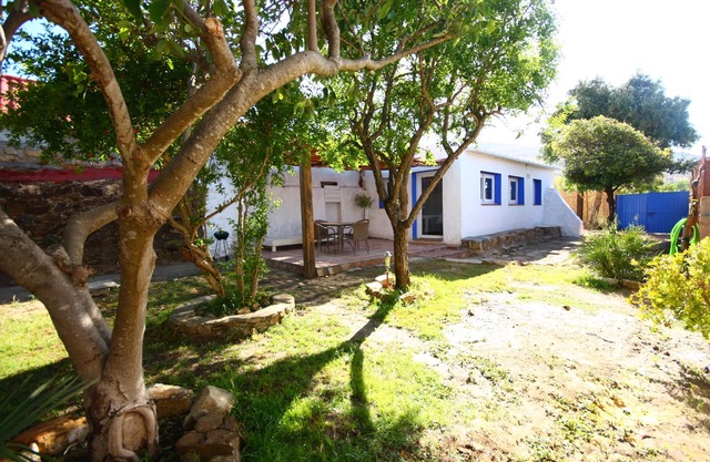 VALDEVAQUEROS HOUSE