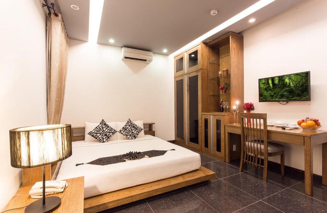 Valentine Hotel