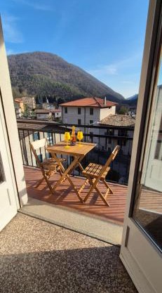 Valley View Apartment