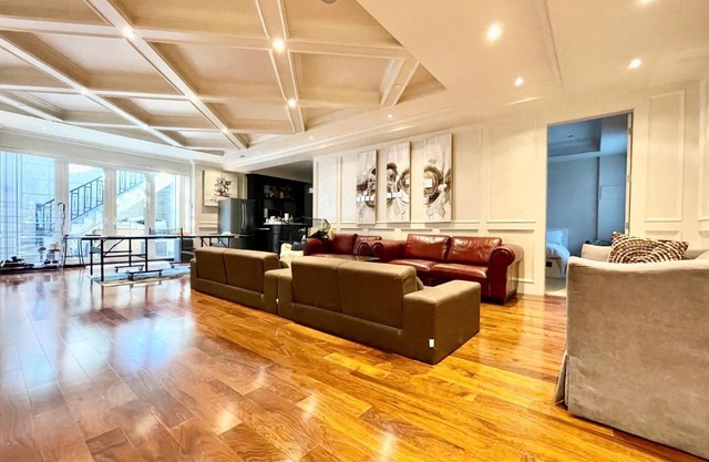 Vancouver luxury Hotel