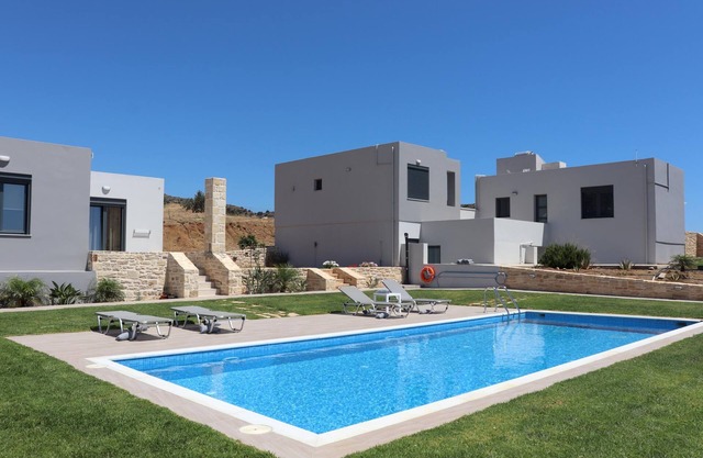 Vast view of landscape and sea, pool, 4 pers. | holiday home Triopetra, Crete