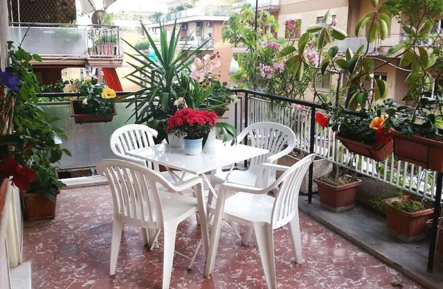 VATICAN DE CAROLIS TERRACE - FANTASTIC FLAT WITH TERRACE