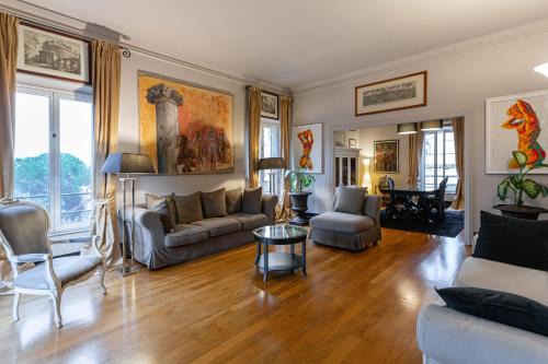 Vatican Penthouse - Terrace with view