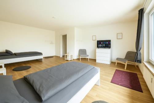 VAZ Apartments Freiheit 1 für Monteure und Fachkräfte, Küche, Balkon, TV, WLAN, Parkplatz, Autobahnähe