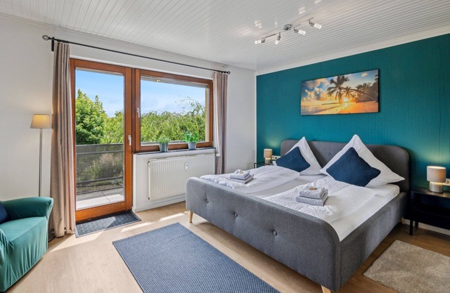 VEGA animal friendly apartment with balcony | near IRT Föhren and Moselle