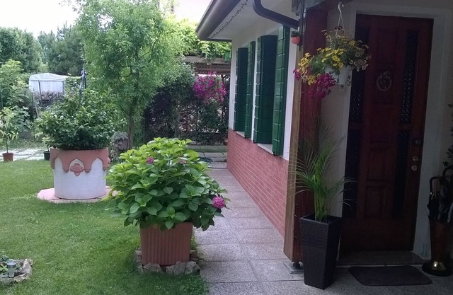 Venice Holiday Home, free wi-fi, private garden, romantic and affordable.