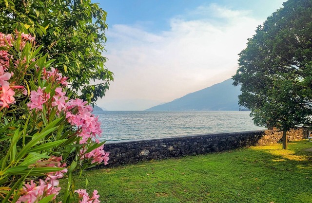 Vento Breva holiday appartment with garden directly on the lake