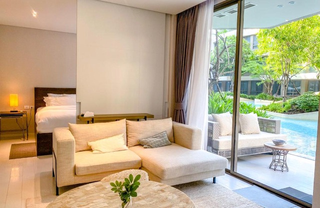 Veranda pool access 2BR family Huahin