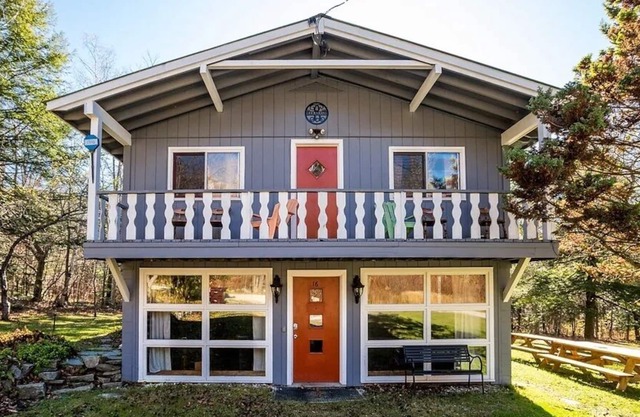 Vermont Chalet - 12 person Stratton and Bromley Mnt area.