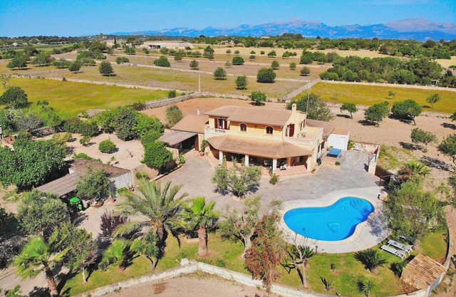 Vernissa 288 fantastic villa with private pool, large garden, barbecue and air conditioning