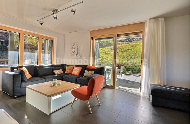 Very comfortable flat for 8 people, living room, kitchen area with dishwasher, 2 double bedrooms, 1