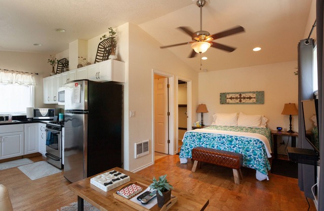 Very Comfortable-Well Stocked-Quiet Neighborhood-Centrally Located-Walk to Park
