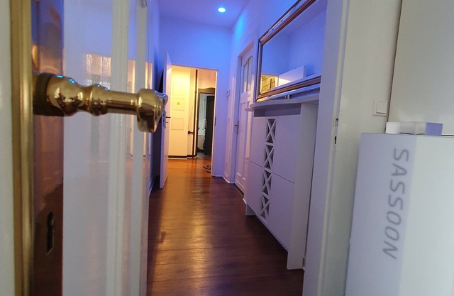 Very cozy family apartment and playroom with balcony